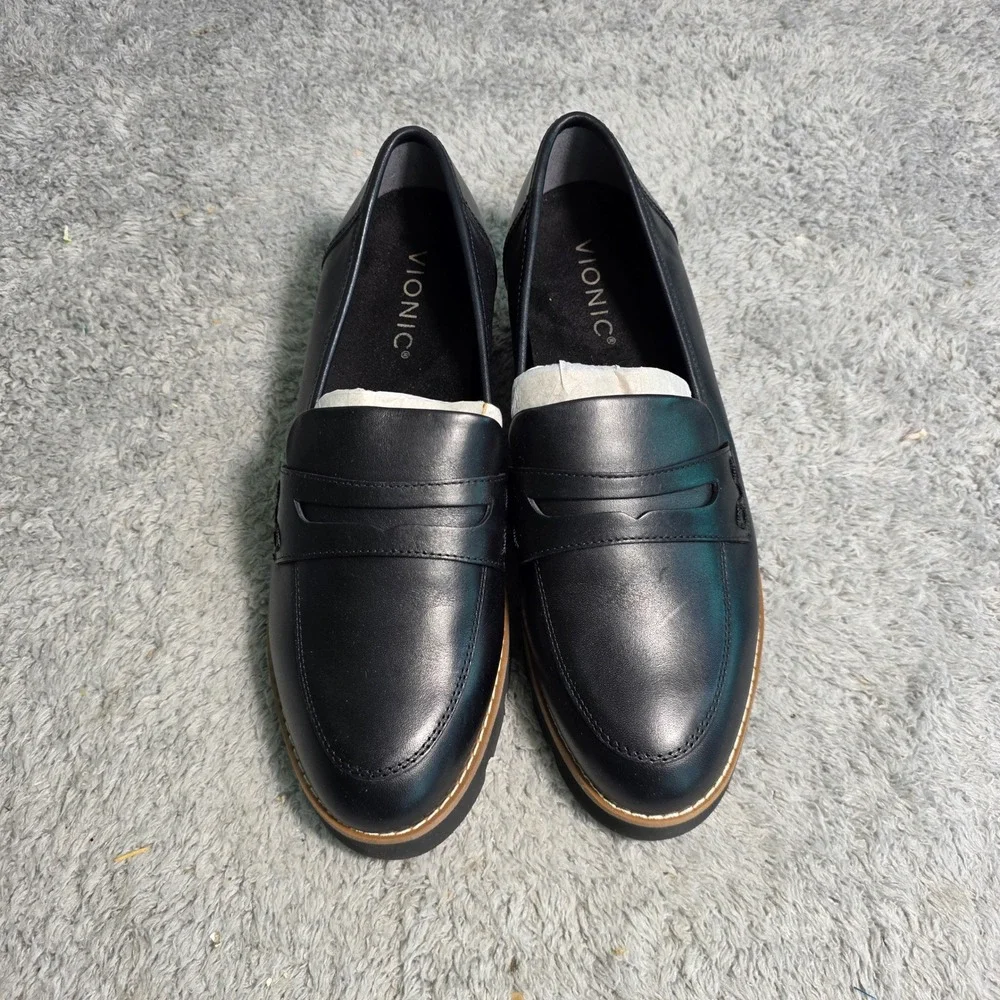 Vionic Cheryl II Penny Loafer Black Leather Lug Sole Womens 7‎ NEW